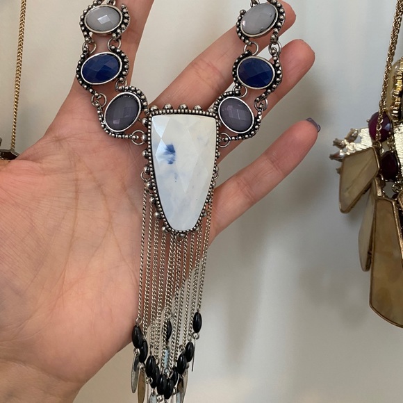 Statement necklace - Picture 3 of 3